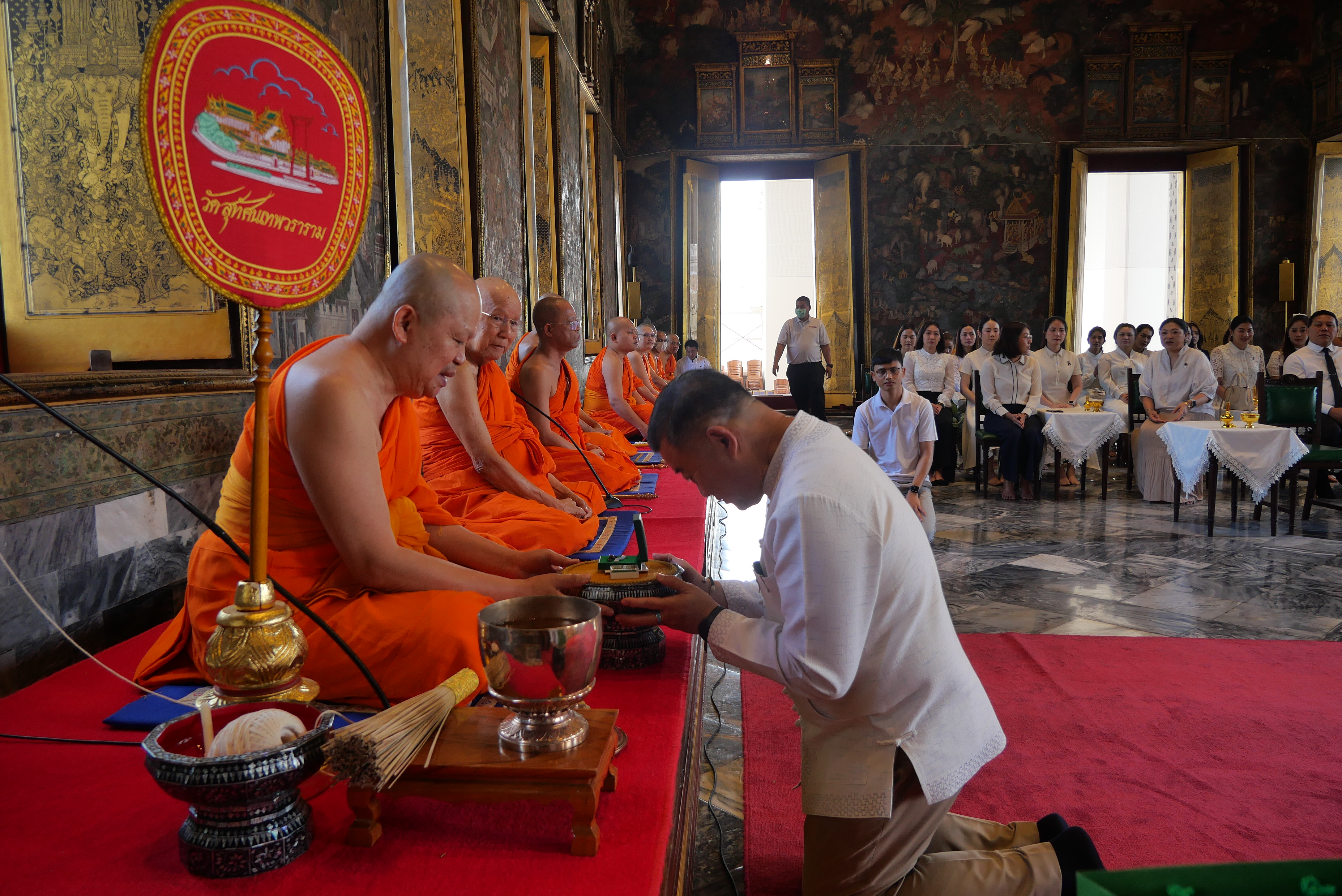 title - ปลัดกระทรวงเกษตรและสหกรณ์ พร้อมด้วยคณะผู้จัดเตรียมงานพระราชพิธีพืชมงคลจรดพระนังคัลแรกนาขวัญ ประจำปี ๒๕๖๙ ทำบุญถวายผ้าไตรและเครื่องไทยธรรม